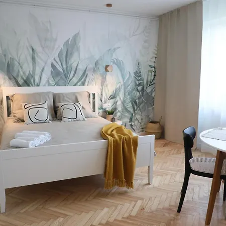 Guest house Zlota#208 *